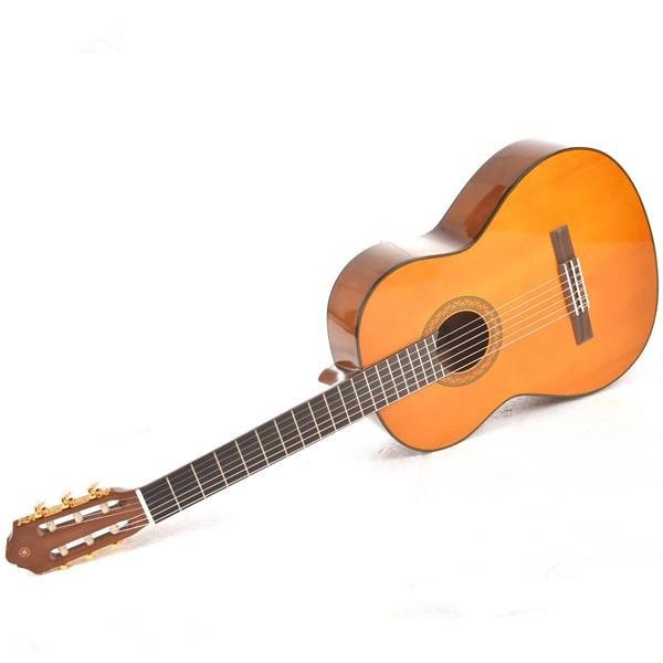 گیتار  یاماها مدل C70